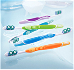 орал-би зубная щетка 3d white свежесть средняя фото