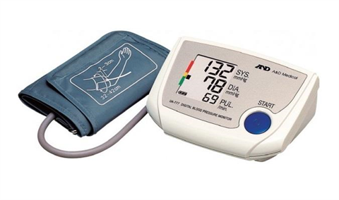 тонометр and автоматический ua-777 с адаптером и большой манжетой 32 - 45 см фото