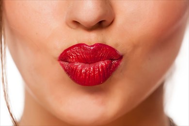 какие болезни передаются через поцелуй